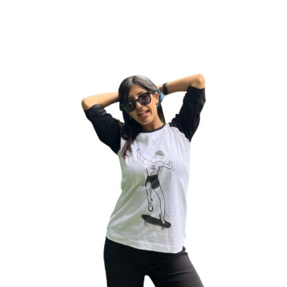 Basic T-Shirt - Image 2